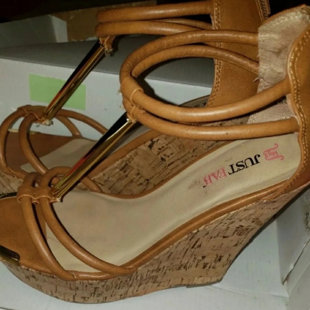 Size 8.5 wedges